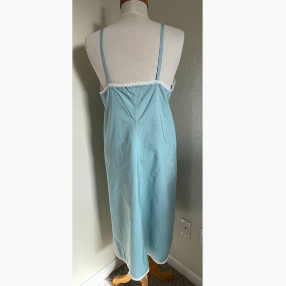Vintage Handmade Blue Slip With White Lace - Picture 2 of 12